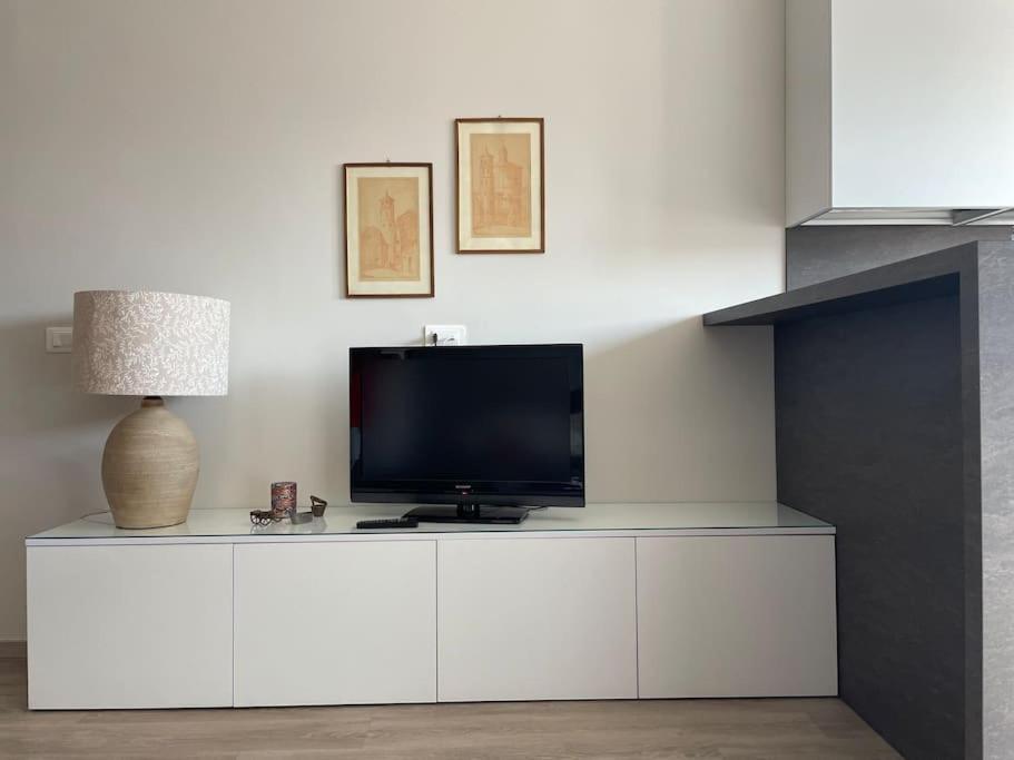 Suite De Rolandis Cin Itoo5Oo5C22Cdbezny Асти Екстериор снимка